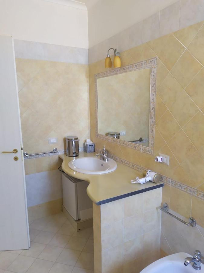 Bed and Breakfast L'Orto Del Vesuvio Di Laura Guidone Сан-Себастьяно-аль-Везувио Экстерьер фото